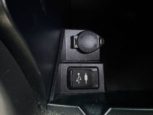 Used 2016 Toyota Camry XSE image 20