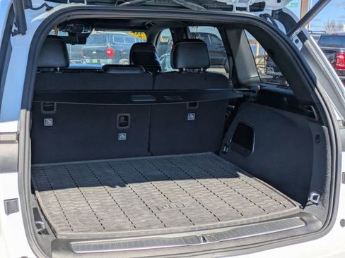 Certified 2023 Jeep Grand Cherokee Overland w/ Adv Protech Group III image 27