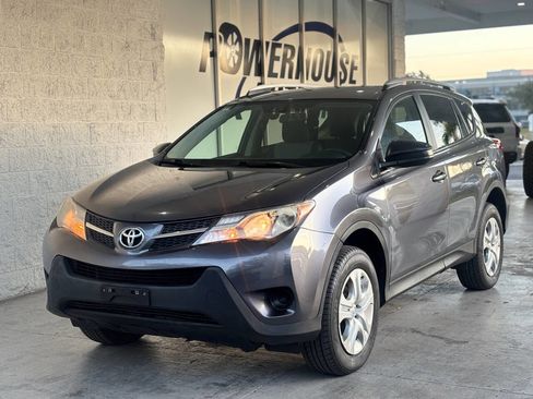 Used 2015 Toyota RAV4 LE image 4