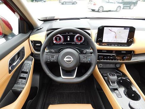 Used 2023 Nissan Rogue Platinum w/ Platinum Premium Package image 14