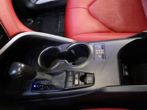 Used 2022 Toyota Camry XSE image 35