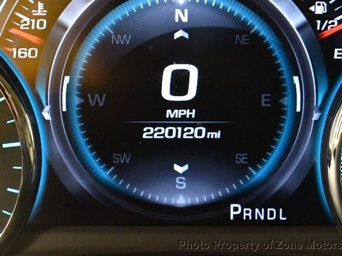 Used 2017 Chevrolet Suburban Premier image 33