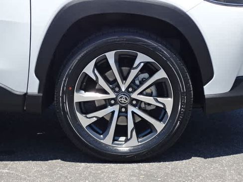 Certified 2023 Toyota Corolla Cross XLE FWD image 7