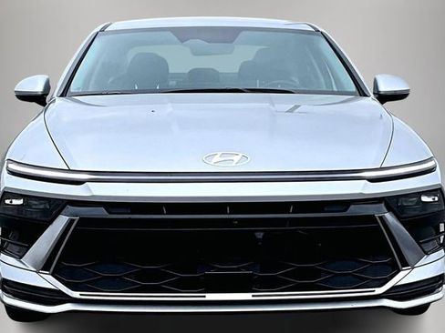 Used 2024 Hyundai Sonata SEL image 3