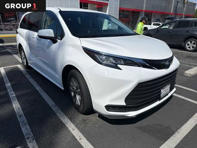 Used 2022 Toyota Sienna LE