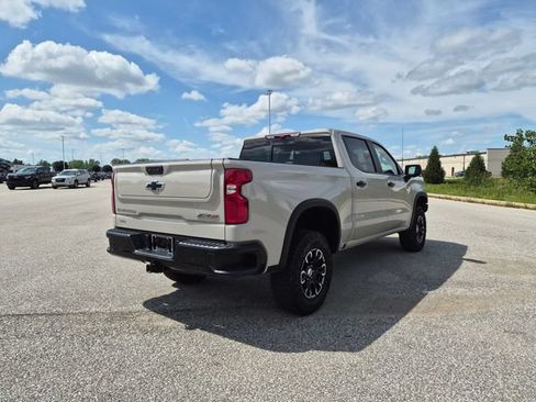 Used 2026 Chevrolet Silverado 1500 ZR2 AWD/4WD image 6