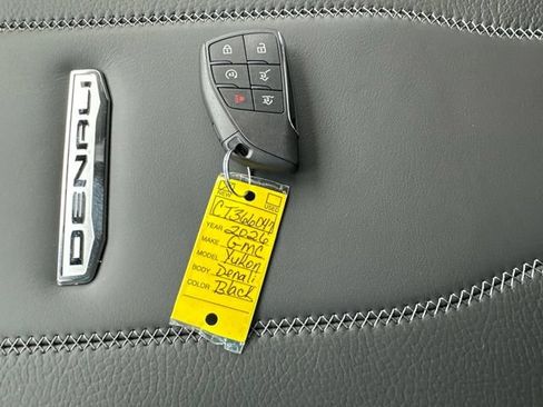 New 2026 GMC Yukon Denali AWD/4WD image 17