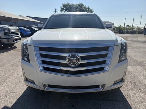 Used 2015 Cadillac Escalade ESV Premium RWD image 8