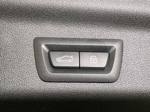 Used 2025 BMW X1 xDrive28i w/ Technology Package image 21