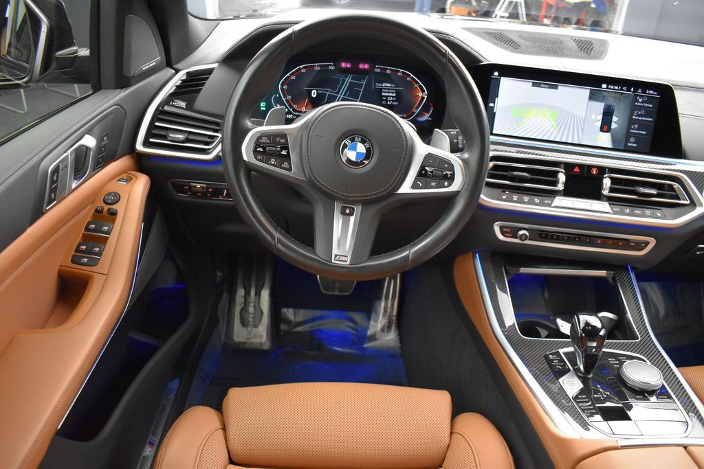 Used 2023 BMW X5 xDrive40i w/ M Sport Edition AWD/4WD image 17