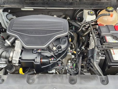 Used 2020 Chevrolet Blazer LT w/ Redline Edition image 24