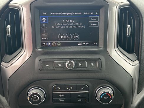 Certified 2022 Chevrolet Silverado 1500 Custom image 29