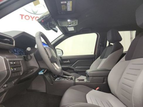 Used 2025 Toyota Tacoma TRD Sport AWD/4WD image 14