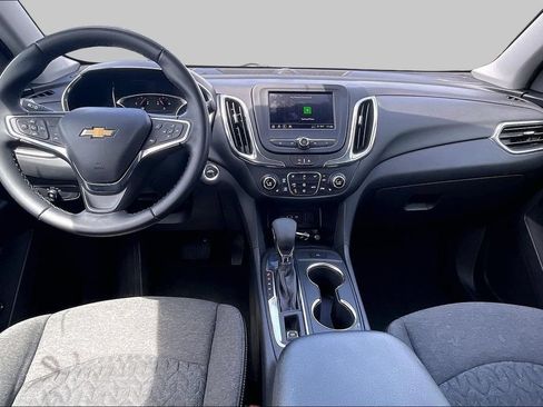 Used 2024 Chevrolet Equinox LT FWD image 16
