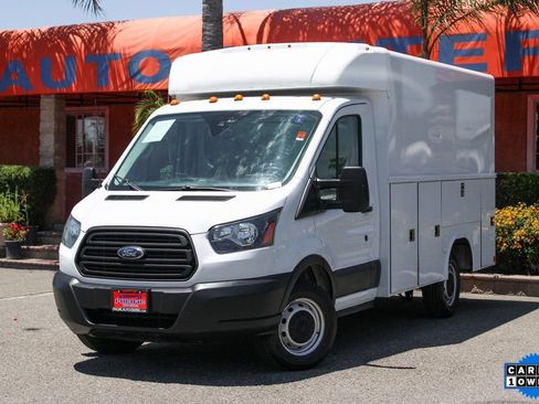 Used 2019 Ford Transit 250 138 RWD image 4