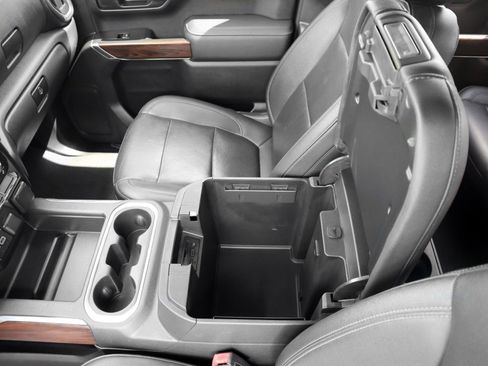 Used 2021 GMC Sierra 1500 SLT image 31