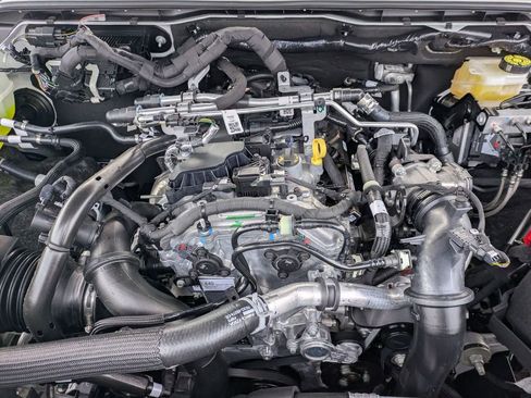 New 2025 Ford Ranger Lariat w/ Trailer Tow Package image 23