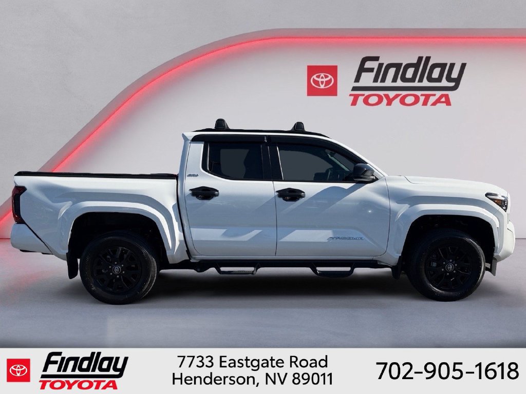 Used 2025 Toyota Tacoma SR5 AWD/4WD image 12