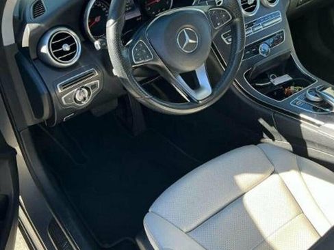 Used 2016 Mercedes-Benz C 300 Sedan image 4