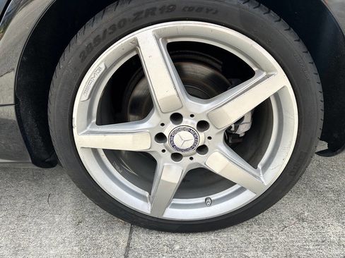 Used 2014 Mercedes-Benz CLS 550 4MATIC image 24