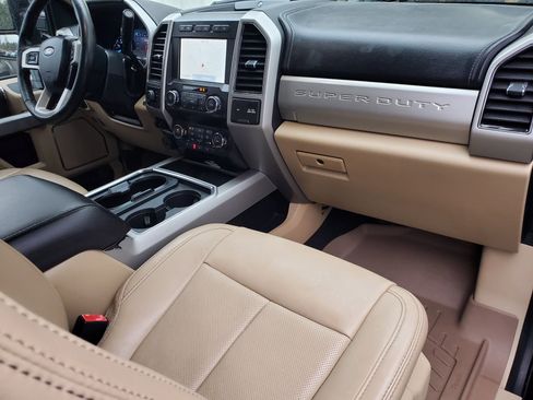 Used 2020 Ford F250 Lariat w/ Lariat Ultimate Package image 42