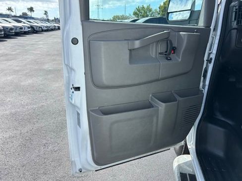 Used 2024 GMC Savana 2500 w/ Driver Convenience Package image 12