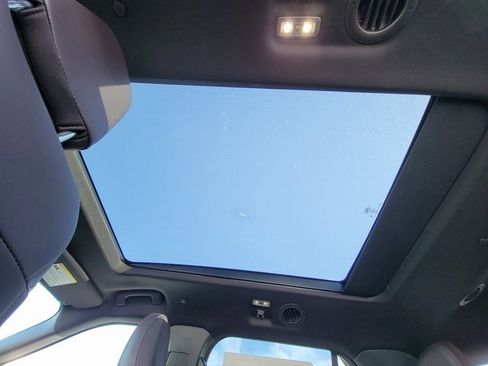 New 2026 Ford Explorer Platinum w/ LUX Leather Package image 11