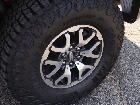 Used 2022 Ford F150 Raptor w/ Equipment Group 801A High AWD/4WD image 45