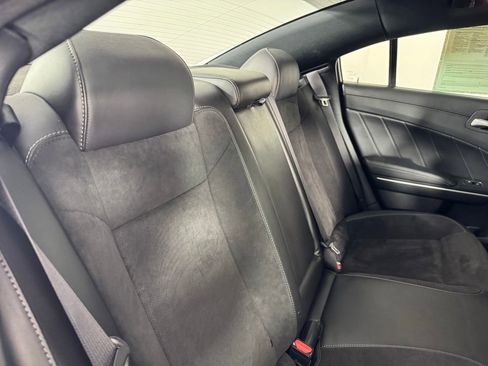 Used 2022 Dodge Charger Scat Pack w/ Dynamics Package image 31