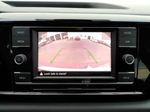 Used 2024 Volkswagen Taos S FWD image 8