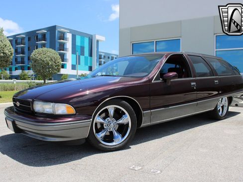 Used 1994 Chevrolet Caprice Classic image 2