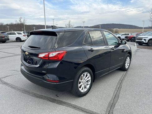 Used 2021 Chevrolet Equinox LS w/ LS Convenience Package image 7