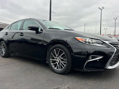 Used 2017 Lexus ES 350 w/ Luxury Package image 10