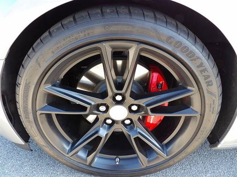 Used 2024 Chevrolet Camaro SS RWD image 9