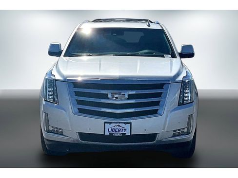 Used 2019 Cadillac Escalade ESV Premium Luxury AWD/4WD image 2