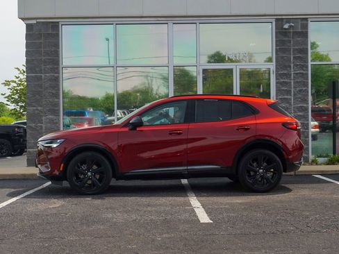 Used 2022 Buick Envision Essence w/ Technology Package II FWD image 5