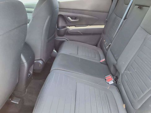 Used 2025 Hyundai Santa Cruz SE FWD image 9