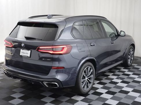 Used 2019 BMW X5 xDrive50i w/ M Sport Package AWD/4WD image 20