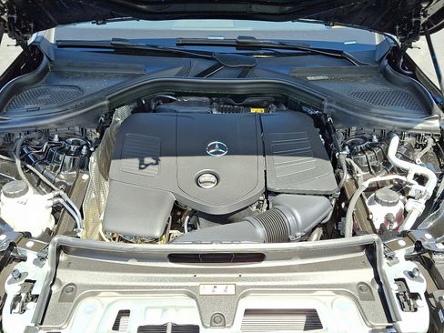 Used 2026 Mercedes-Benz GLC 300 4MATIC image 26