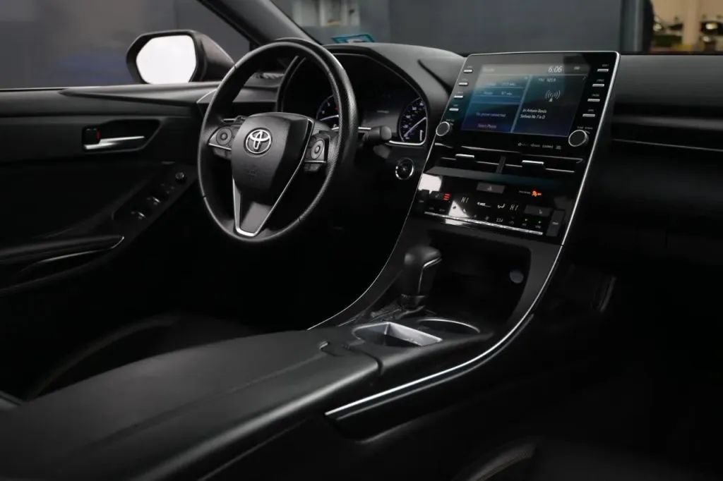 Used 2019 Toyota Avalon XSE w/ All Weather Liner Package FWD image 50