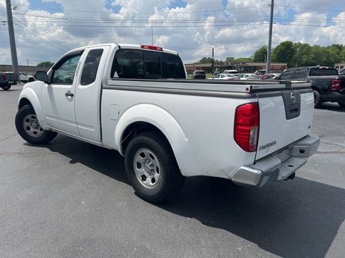 Used 2010 Nissan Frontier SE w/ Power Pkg RWD image 4