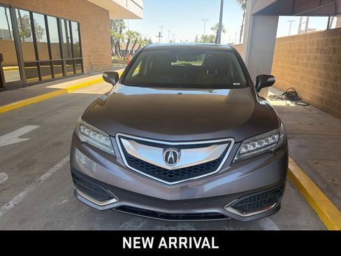 Used 2018 Acura RDX FWD image 2