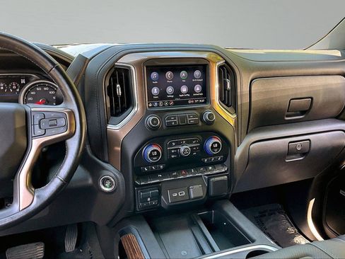Used 2022 Chevrolet Silverado 1500 High Country AWD/4WD image 6