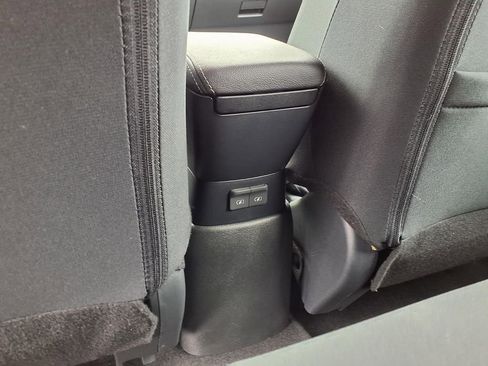 Certified 2025 Nissan Kicks Play S image 23