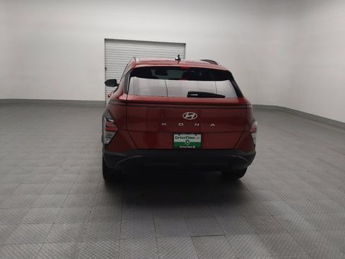 Used 2025 Hyundai Kona SEL image 6