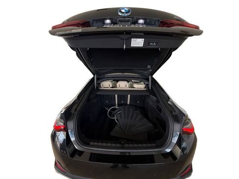 Used 2023 BMW i4 eDrive35 image 19
