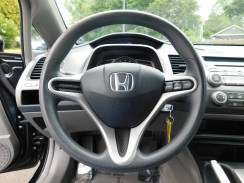 Used 2010 Honda Civic LX image 8
