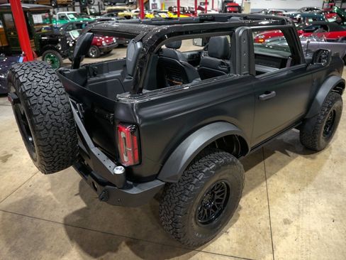 Used 2023 Ford Bronco Badlands image 17