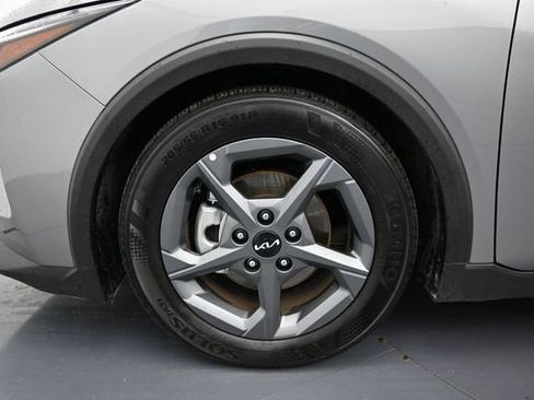 Used 2025 Kia K4 FWD image 9