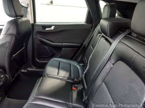 Used 2022 Ford Escape SEL image 12